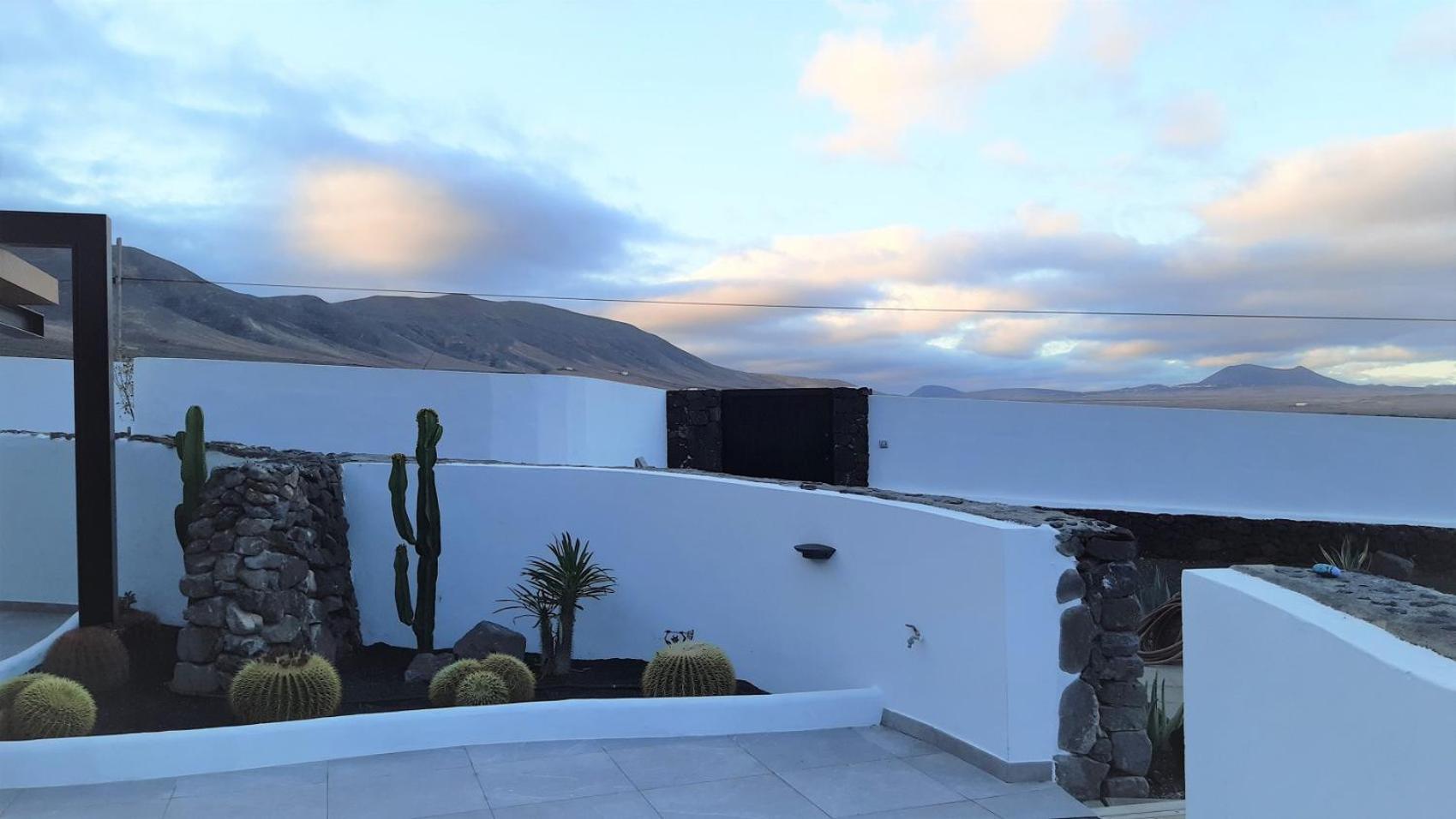 Villa La Belle Vie à Famara Extérieur photo